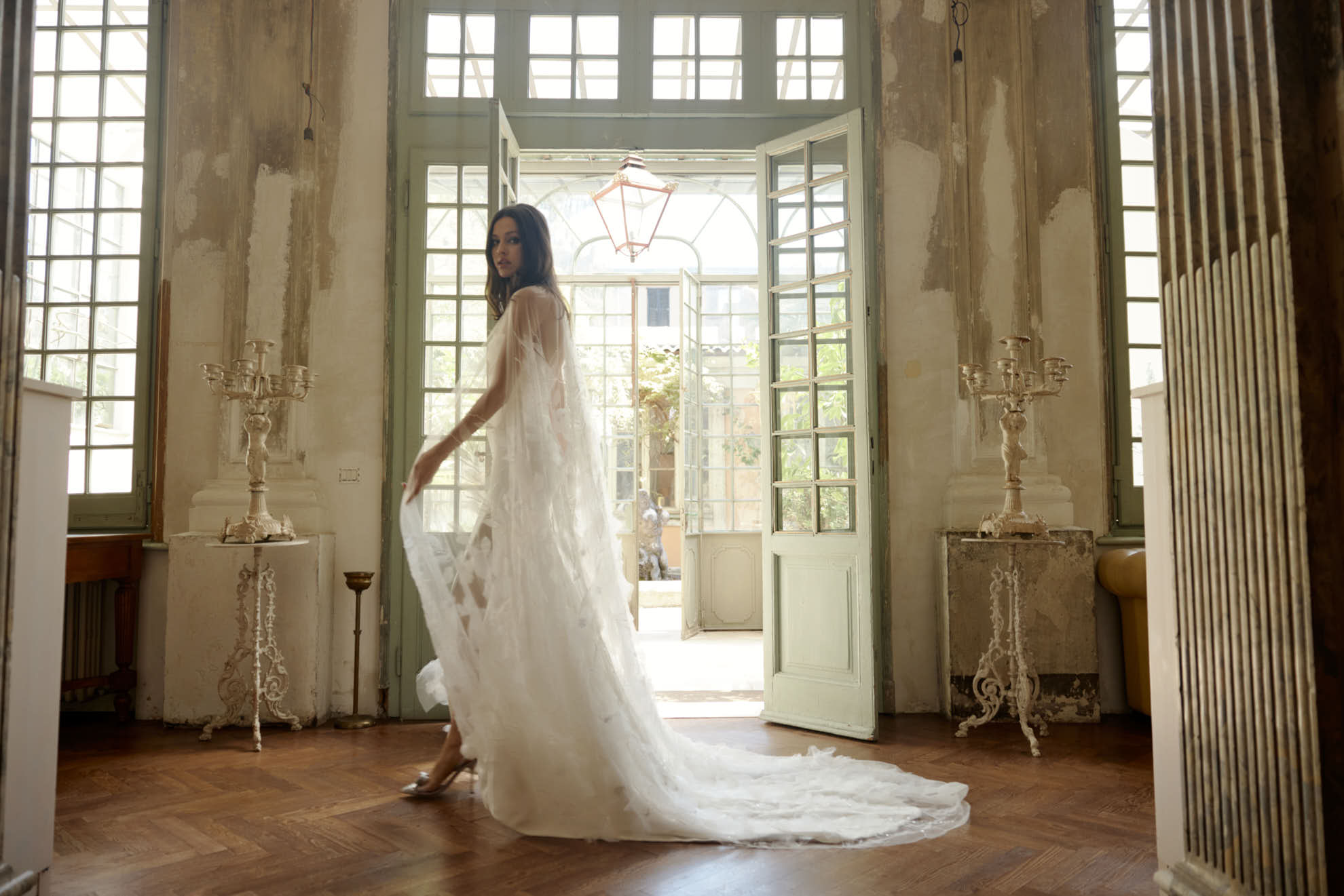 Amber cover – תמונה 3